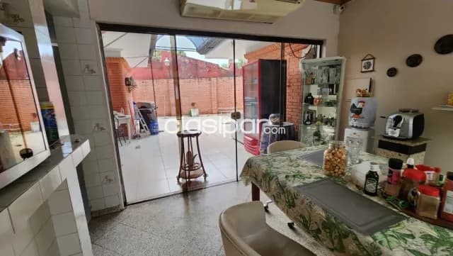 Casa en alquiler toda en planta baja - zona Hipódromo — foto 2