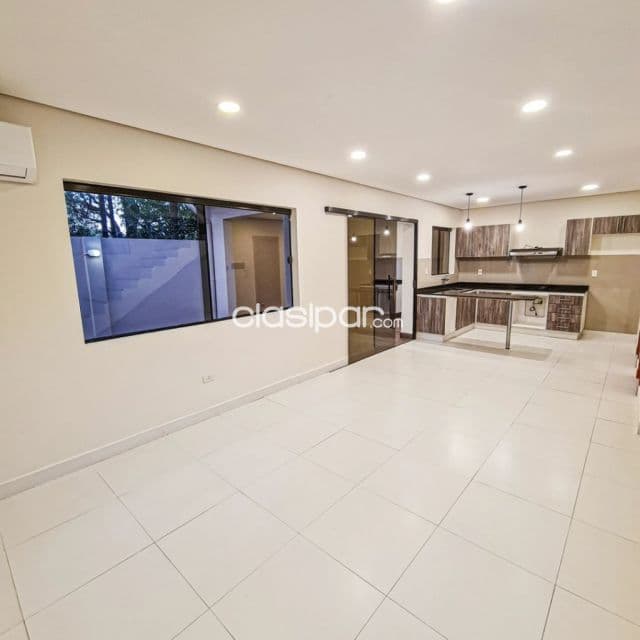 Duplex en Asunción Zona Shopping del Sol