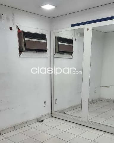 local comercial con Showroom sobre Av. Sacramento — foto 3