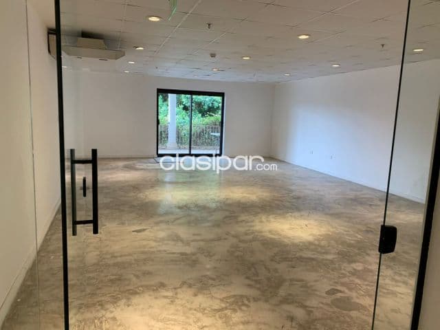 Oficinas de 90 y 100 Metros Cuadrados, Barrio San Cristobal-LOF5656371 — foto 1