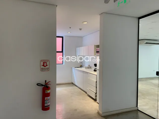 Oficinas de 90 y 100 Metros Cuadrados, Barrio San Cristobal-LOF5656371 — foto 3