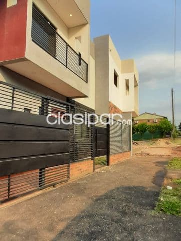 Duplex a estrenar con tres habitaciones en Villa Elisa