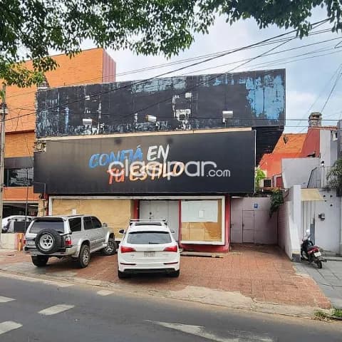 local comercial con Showroom sobre Av. Sacramento, foto 2