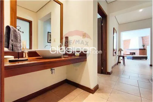 Amplia residencia - fdo zona norte!!, foto 5