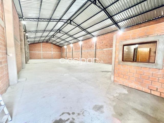 Depósito de 360 m2 a Estrenar en Limpio, Zona Abasto Norte-CLST5669026