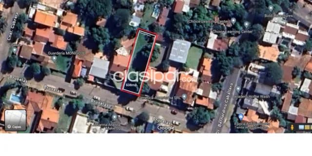 Usd. 290.000.- Terreno en Barrio Ycua Sati Medidas: 12 metros de frente sobre la calle Br — foto 2