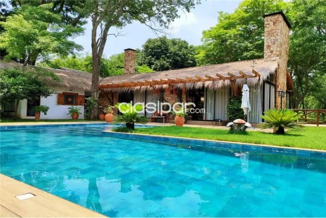 Propiedad en San Bernardino completamente equipada construida, en un predio de 4.320 m2, foto 2