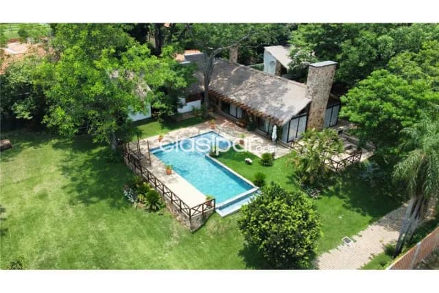 Propiedad en San Bernardino completamente equipada construida, en un predio de 4.320 m2, foto 3