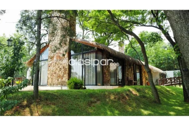 Propiedad en San Bernardino completamente equipada construida, en un predio de 4.320 m2, foto 4
