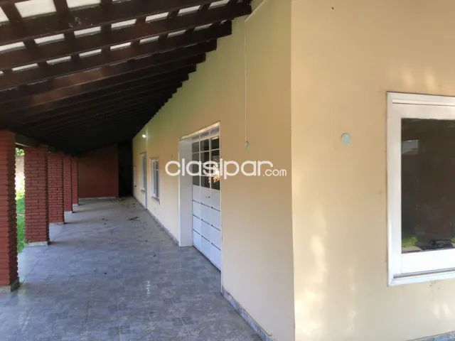 Amplia casa en venta en esquina céntrica de San Lorenzo!, foto 5