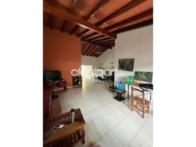 casa en esquina en Lambaré zona Perón y Argaña