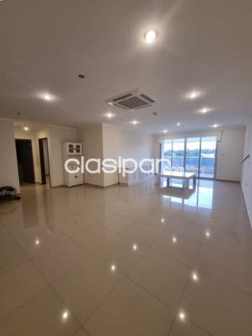 O vendo hermo dpto sobre molas lopez c/ 3 suites