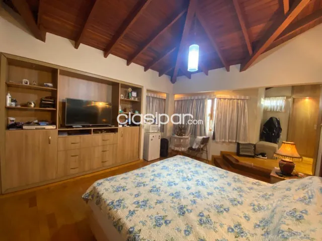 Se vende Casa de 5 Dormitorios, en Lambaré, en el límite con Asunción, foto 4