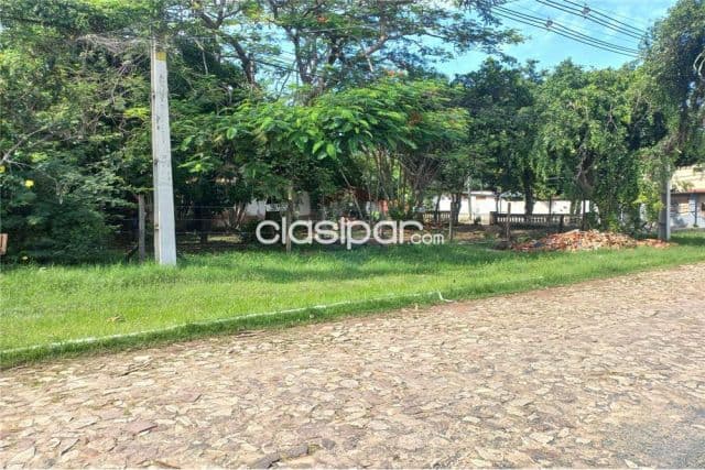 Terreno esquina sta. Trinidad zona edif.life botanico a 100 mtrs avda.ñu guazu