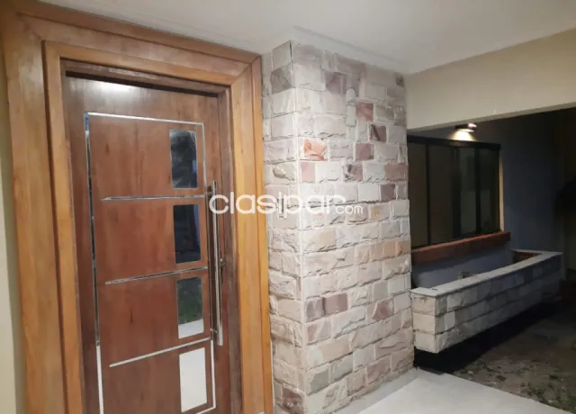 Los laureles – planta baja: 3 dormit, amplios ambientes, jardín, impecable estado, foto 3