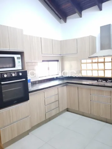 Prox. Mburucuyá / molas lopez en pb: 3 dormit, impecable estado, amplios ambientes, jardín — foto 5