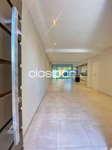 Moderno duplex a estrenar en Luque