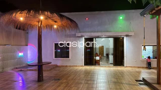Casa en lambare zona colegio gutengber cod 2635 — foto 5