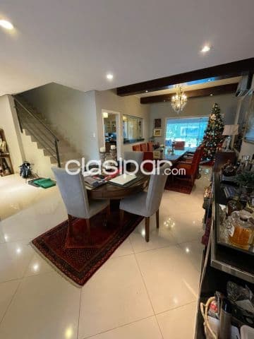 Hermosa Casa de 500 m2 en Mburucuya-LHO5729312