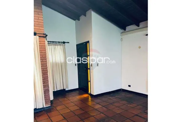 Casa 2plantas en esquina villa aurelia-terreni 572 m2 a 100 mtrs mcal.lopez — foto 3