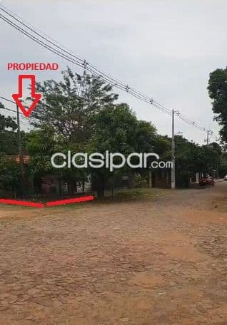 Amplio terreno en esquina en venta