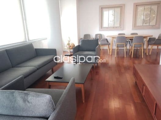 dpto amoblado de tres habitaciones sobre Santa Teresa