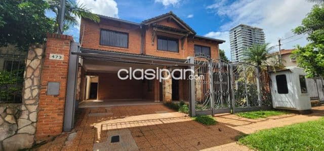 Mburucuyá remato urgente!! Preciosa residencia, 3 suites, jardín, piscina, sólo 300.000 $ — foto 1