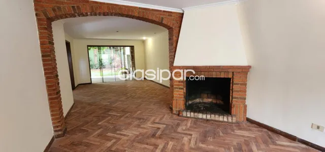 Mburucuyá remato urgente!! Preciosa residencia, 3 suites, jardín, piscina, sólo 300.000 $ — foto 3