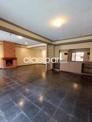 Casa de 401 m2 en Villa Aurelia, Zona Municipalidad de Asunción-LHO5782037