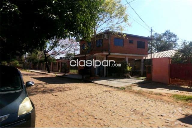 VENDE Casa en barrio barcequillo, San Lorenzo