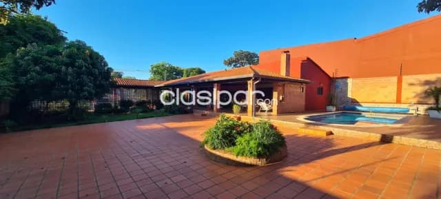 For sale - vendo importante residencia en Luque a minutos de conmebol y el aeropuerto — foto 3