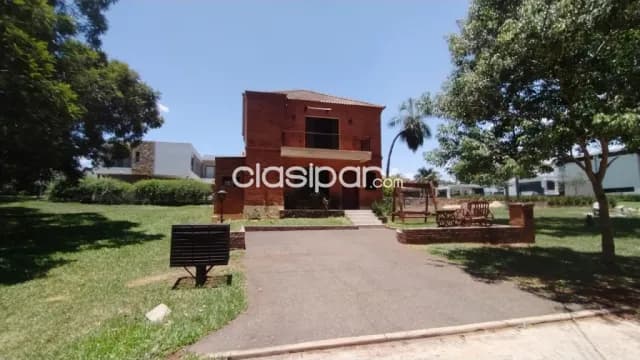 Casa en barrio cerrado en Luque cod 4206 — foto 2