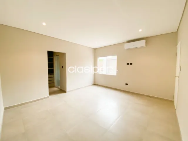 Mburucuya de lujo: Vendo/alquilo, lujosa residencia, 3 dormit, jardín, piscina, 2.000 usd — foto 4