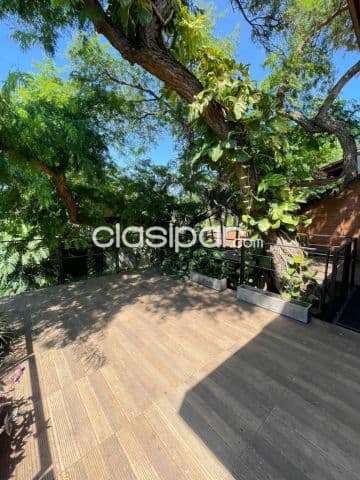 Mburucuyá vendo/alquilo: Fina arquitectura, 3 dormit, espesa vegetación piscina