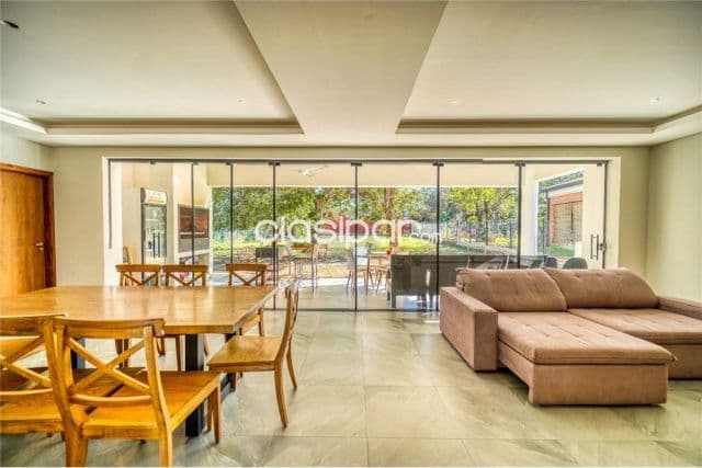 Hermosa y amplia residencia en Surubii 270,000 USD Paraguay Central Mariano Roque Alo — foto principal