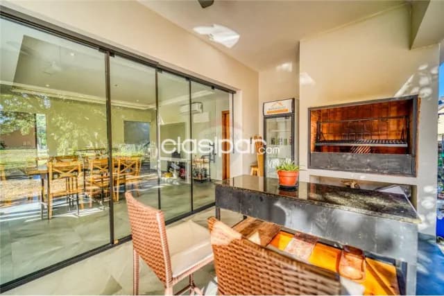 Hermosa y amplia residencia en Surubii 270,000 USD Paraguay Central Mariano Roque Alo — foto 3