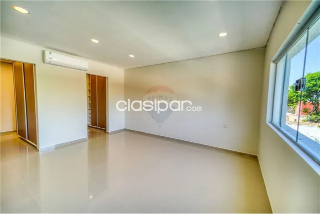 Lujosa residencia a estrenar en Mburucuya, foto 3