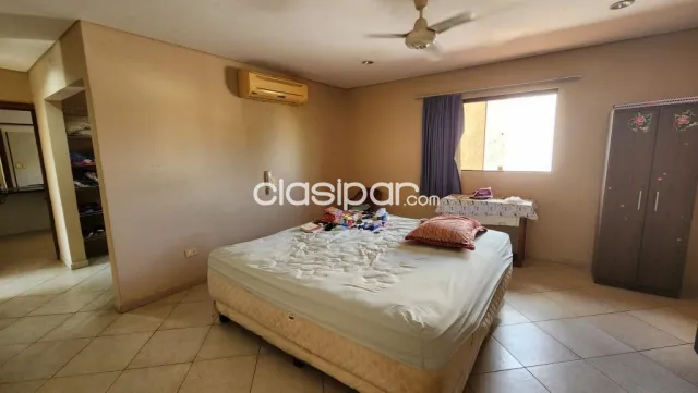 Casa de 4 Dormitorios en el Barrio Salvador del Mundo - CLHO5812452 — foto 4