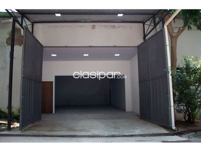 Lambaré: Importante deposito refrigerado p/ grandes empresas, 3.375 m2 + oficinas