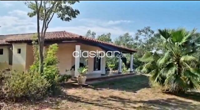 Casa quinta en carapegua