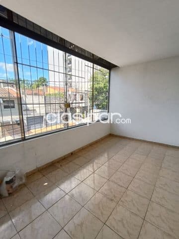 Casa en venta o alquiler zona Embajada de Brasil