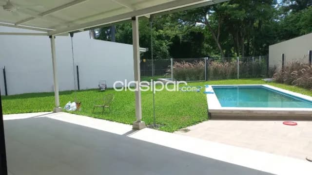 VENDO!!. Casa a estrenar. Sadi 2. Amob. y Equip. Con 4 dorm — foto 5