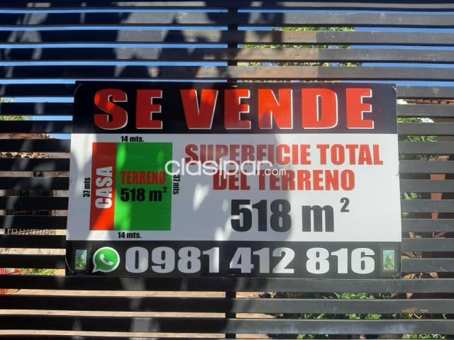 Luque : Vendo casa frente al estadio del sportivo Luqueño - 2do. Barrio!!!