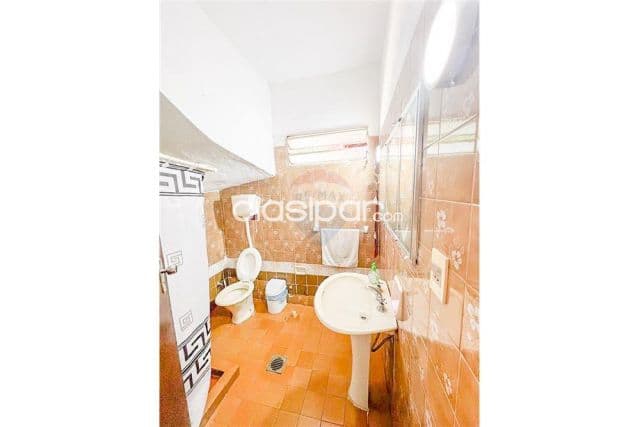 Dos casas c/entradas independientes bo.gral diaz Asunción zona calle alberdi