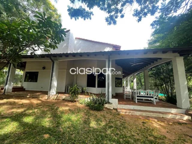 Cond. Santa maria – sanber: Hermosa residencia, 1.500 m2, 4 dormit, jardìn, piscina, equip, foto 3