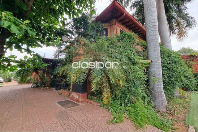 Residencia - Venta - Paraguay Asunción Mburucuyá VENDO RESIDENCIA EN BARRIO MBURUCUYA 370 — foto 1