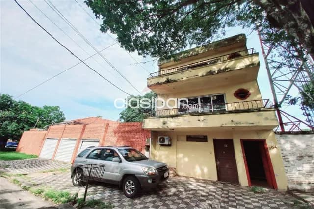 Terreno de 902 m2 en sajonia con 2 edificaciones a refaccionar o demoler y una casa, foto 5