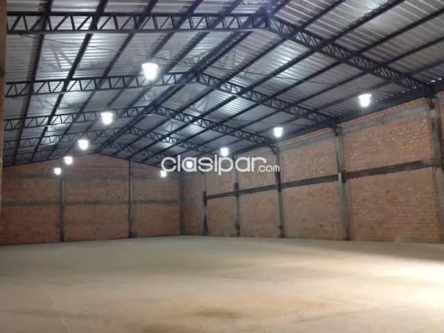 En Alquiler Depósito de 470 m2 en Mariano Roque Alonso A290, foto 3