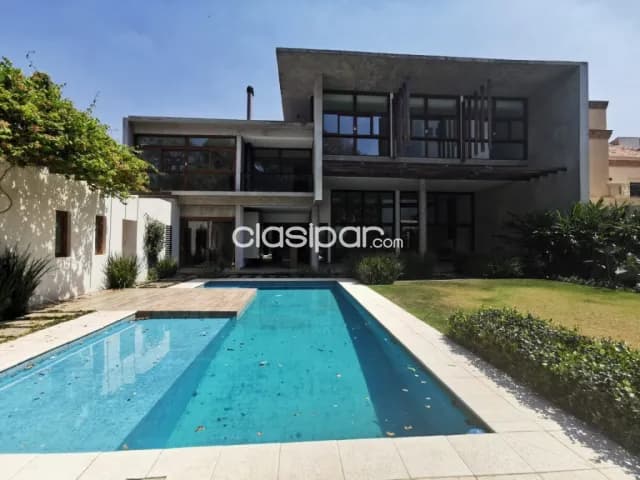 Los laureles: Distinguida mansión, 6 suites, amplios ambientes, escritorio, s. Juegos — foto 4