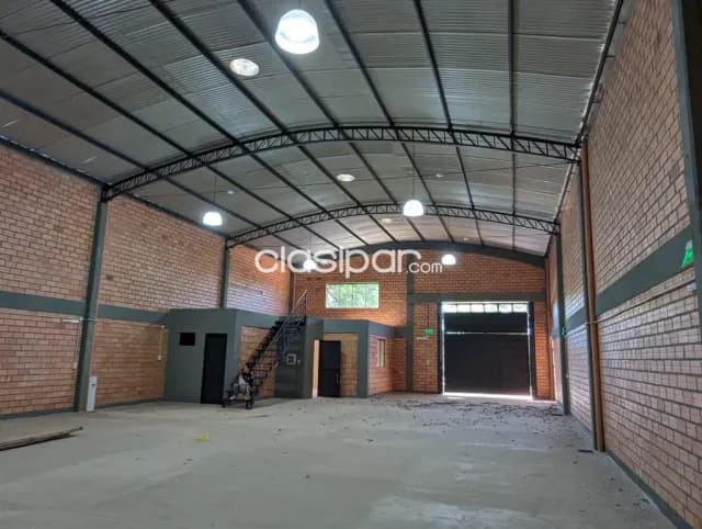 Deposito a estrena en Luque — foto 3
